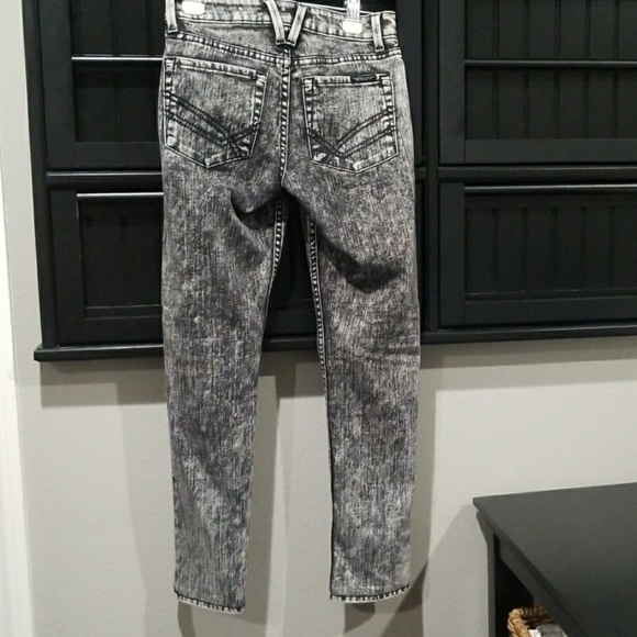 William Rast Jeans - Picture 3 of 6